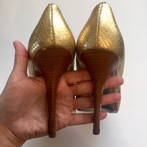 Steven by Steve Madden Platform Pumps - Picture 6 of 7